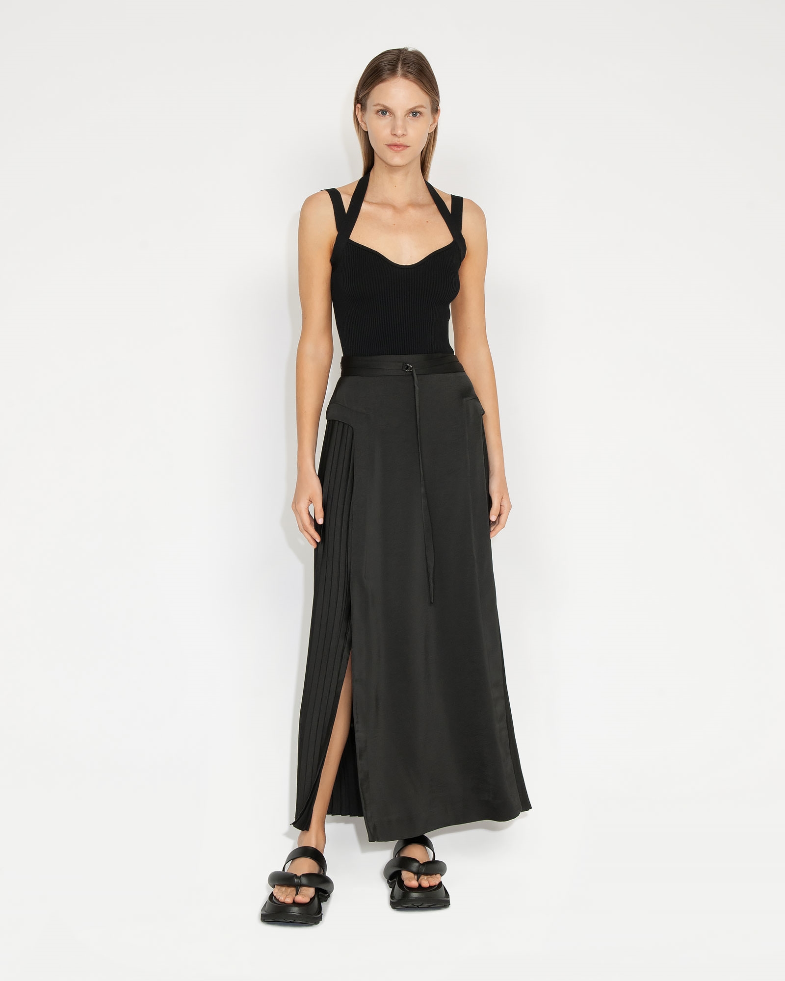 Skirts | Pleated Satin Skirt | 990 Black