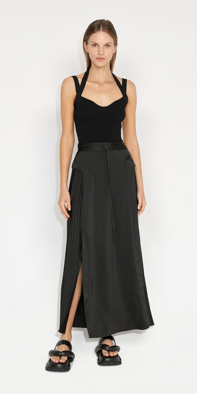 Sale | Pleated Satin Skirt | 990 Black