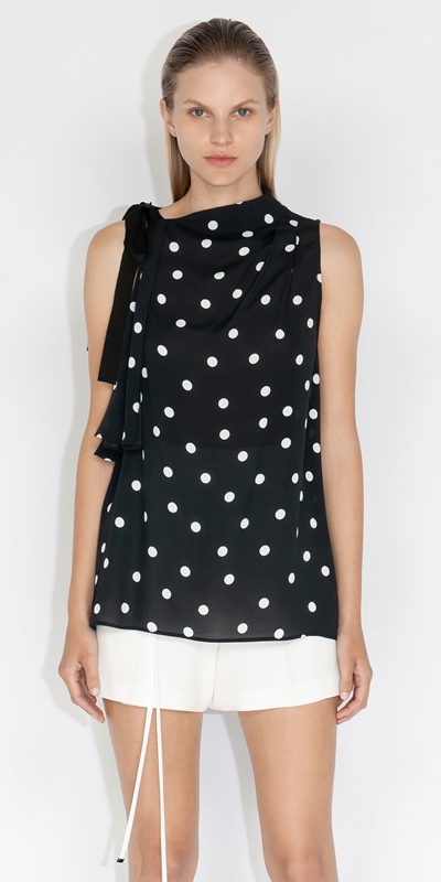 Cue Cares - Sustainable  | Scattered Spot Neck Tie Top | 988 Black/White