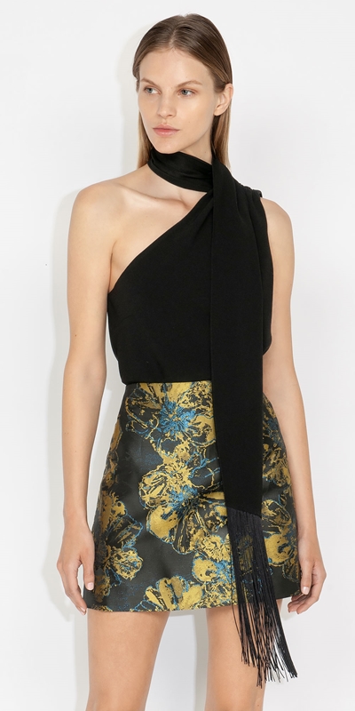 Cue Cares - Sustainable  | Scarf Neck Top | 990 Black