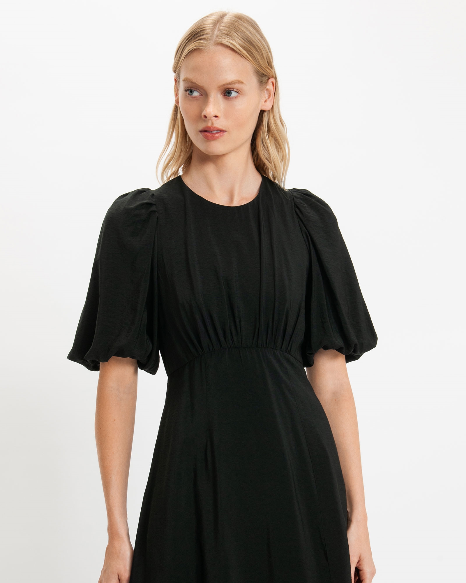 Dresses  | Soft Sleeved Midi Dress | 990 Black