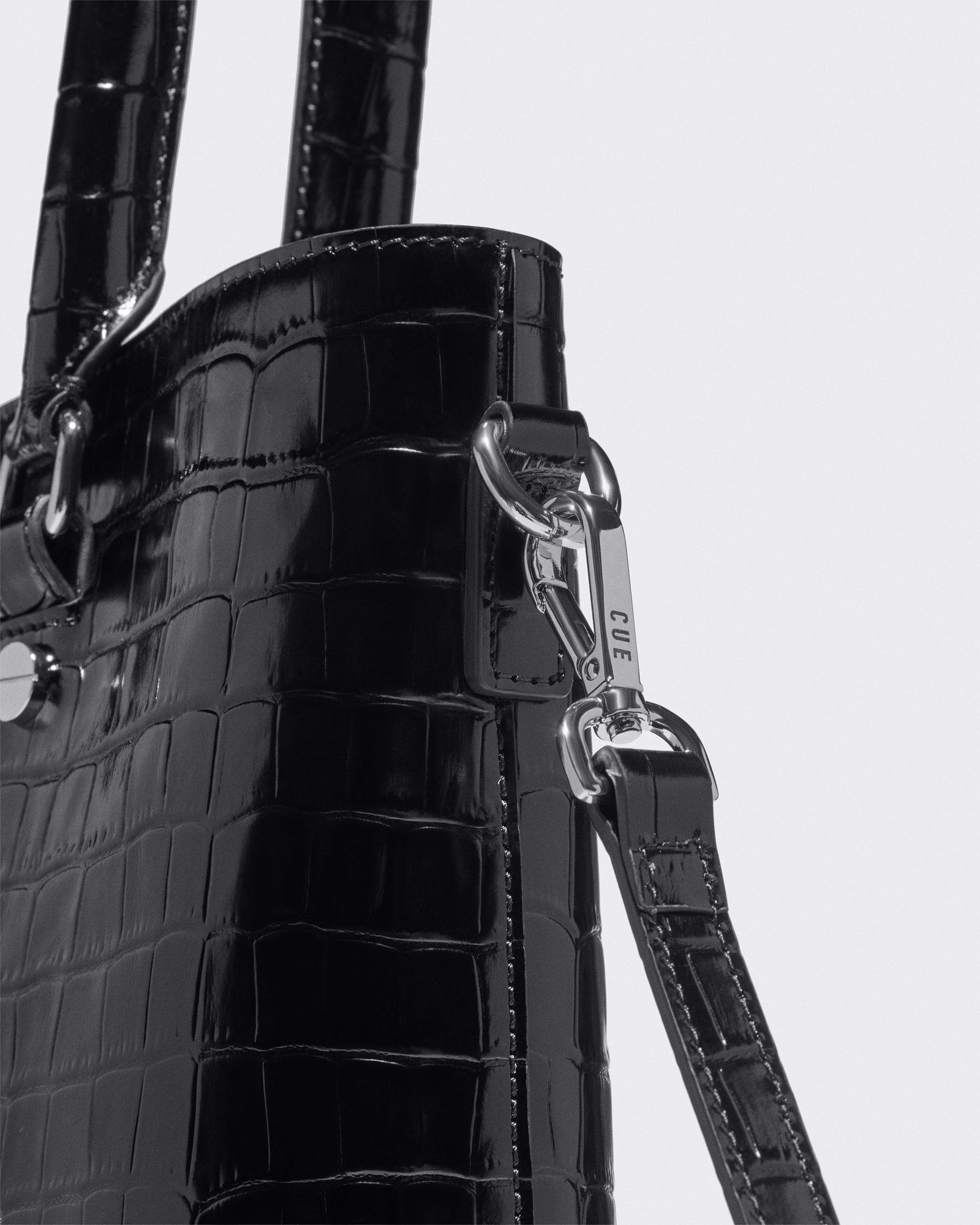 Accessories | Croc Embossed Leather Tote | 990 Black