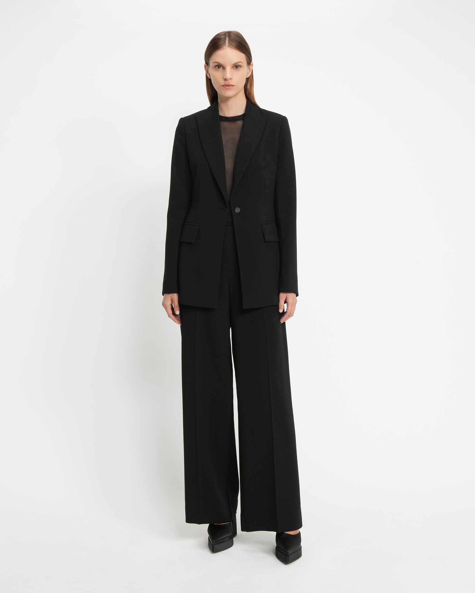 Sale | Crepe Tailored Blazer | 990 Black