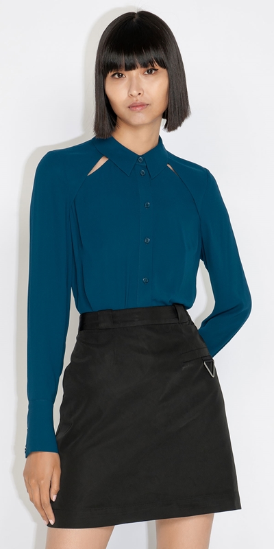 Cue Cares - Sustainable  | Yoke Cut Out Shirt | 742 Dark Teal